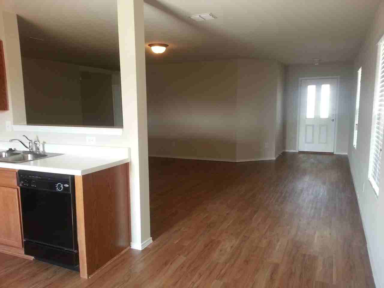 10565 Flagstaff Run - Photo 5 of 16
