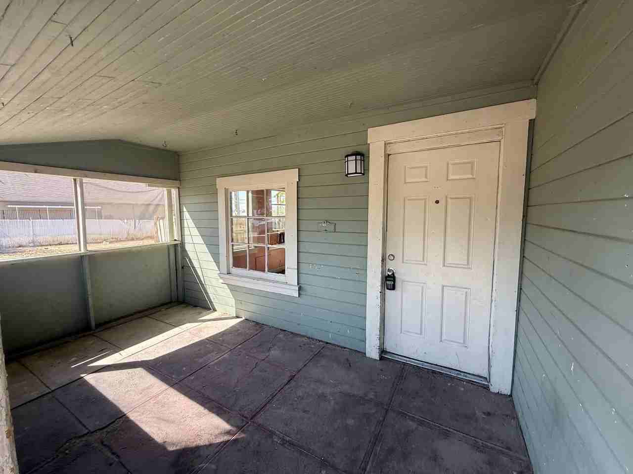 200 North St - Photo 2 of 16