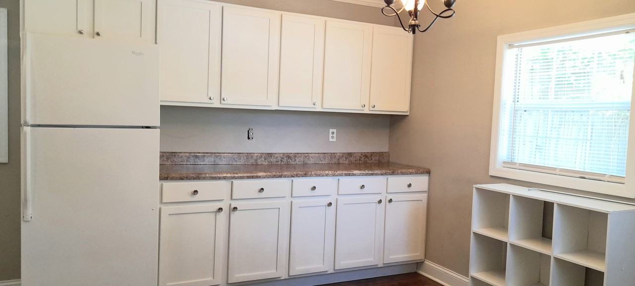 4906 Golfview Dr - Photo 2 of 12