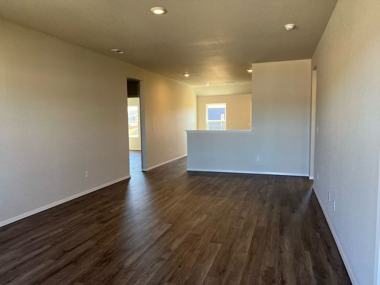 900 W Tanner Dr - Photo 3 of 13