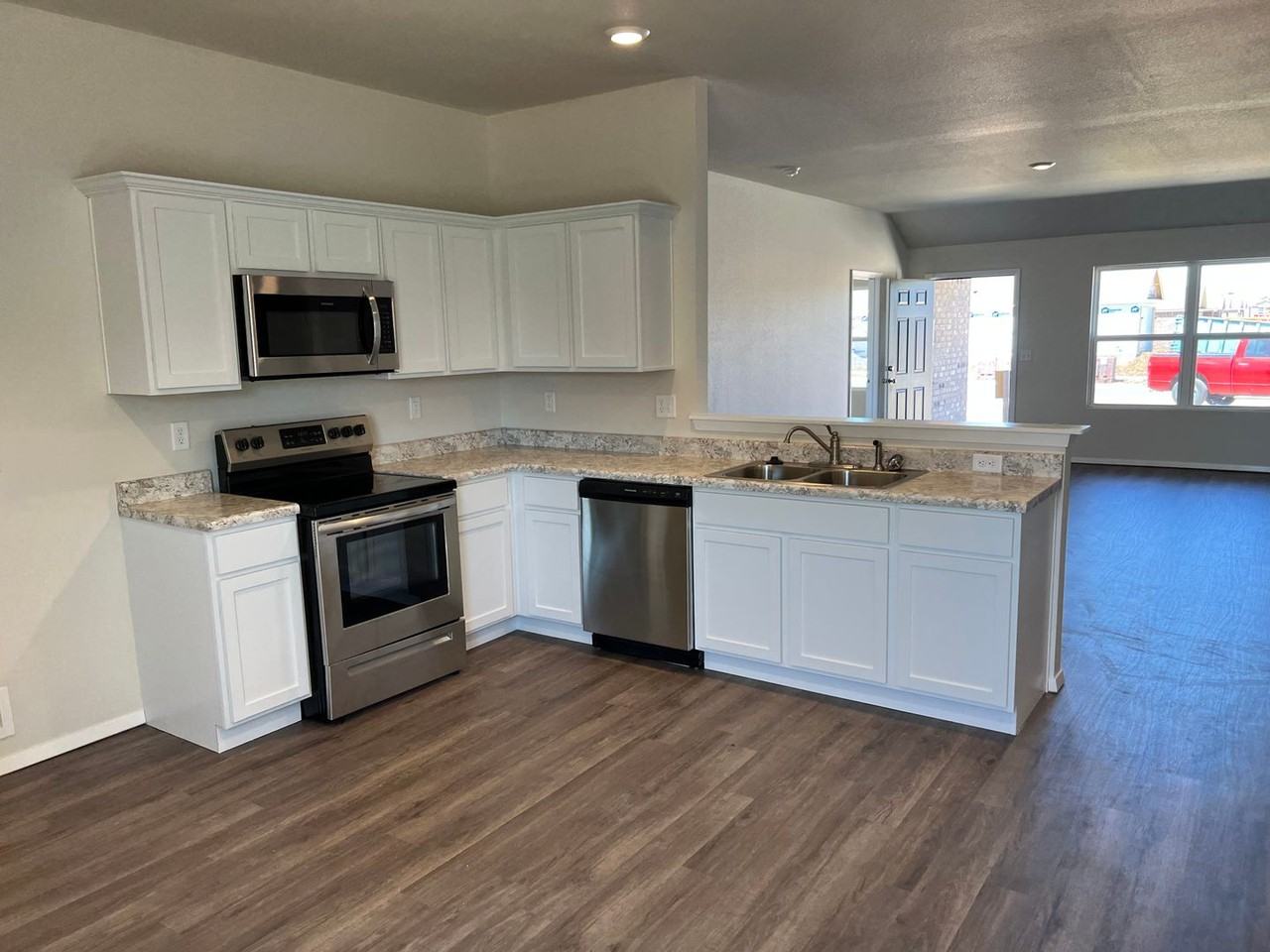 900 W Tanner Dr - Photo 7 of 13