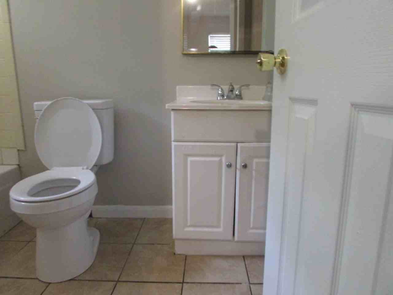 2444 Derwent Dr - Photo 6 of 10