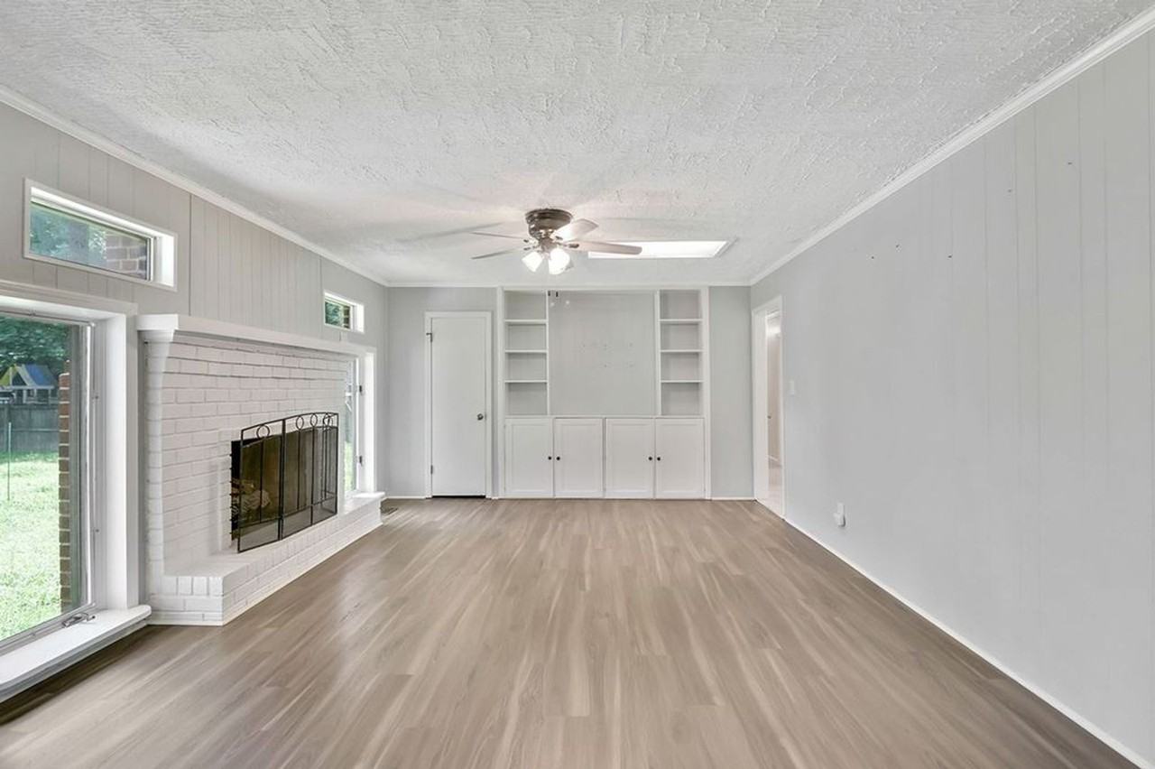 212 Pinewood Dr - Photo 6 of 30