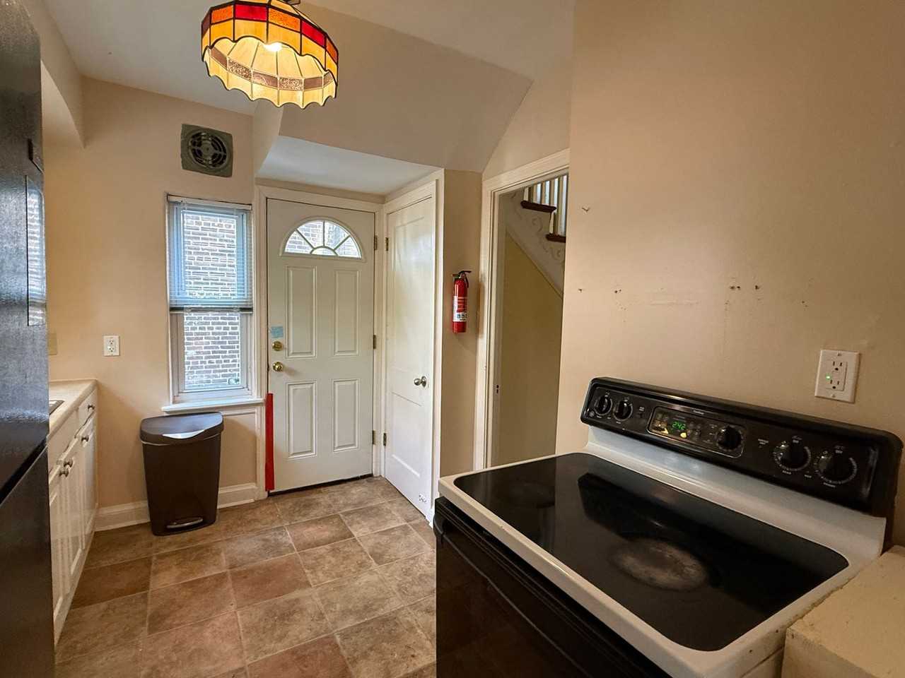 4409 Brandywine St Nw - Photo 5 of 26