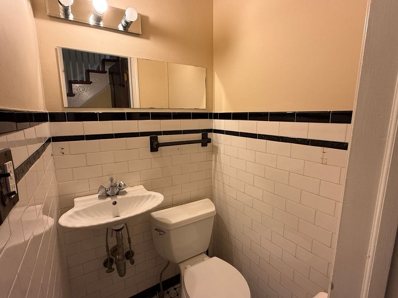 4409 Brandywine St Nw - Photo 6 of 26