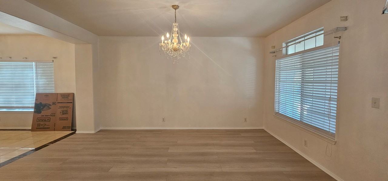 7229 Ojai Dr - Photo 3 of 30