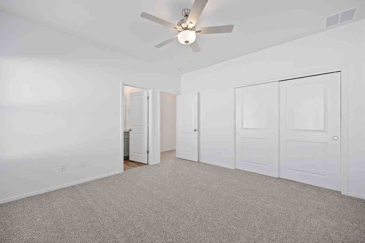 2099 Lowline Ave - Photo 6 of 14