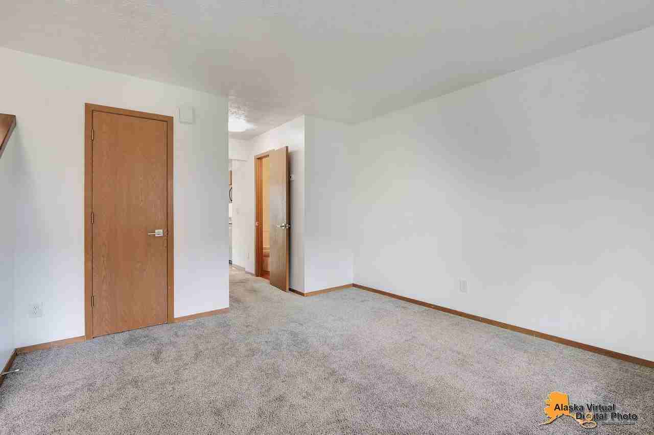 1810 E 72nd Ave - Photo 5 of 24