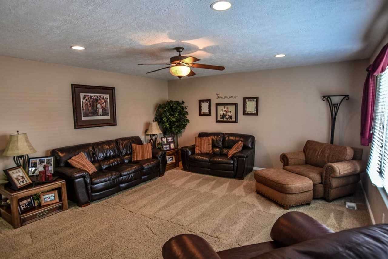 1157 W 120 N - Photo 5 of 19