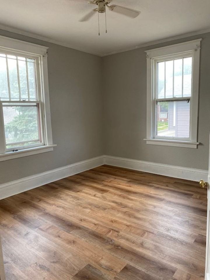 2446 State St - Photo 2 of 9