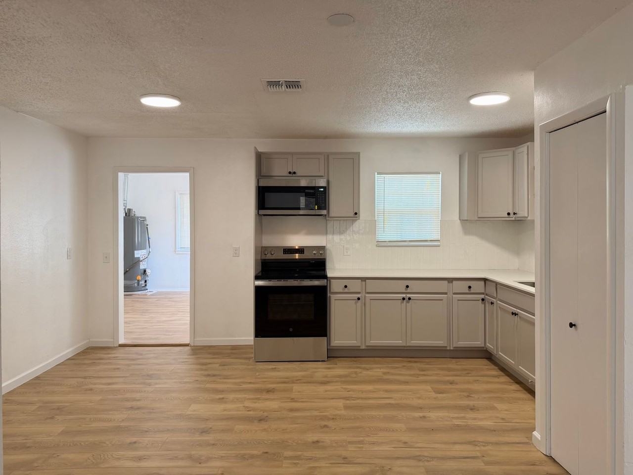 5307 Nw Ash Ave - Photo 7 of 27