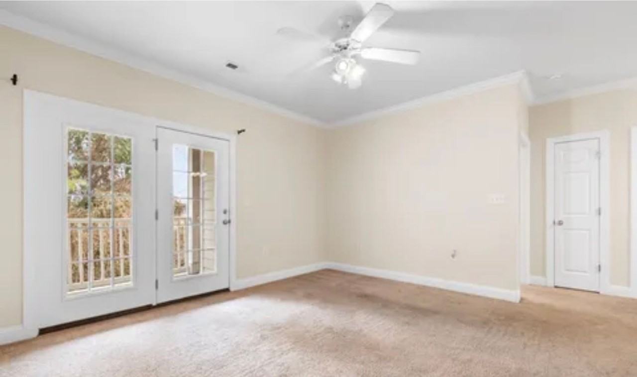 2025 Silvercrest Dr - Photo 3 of 9