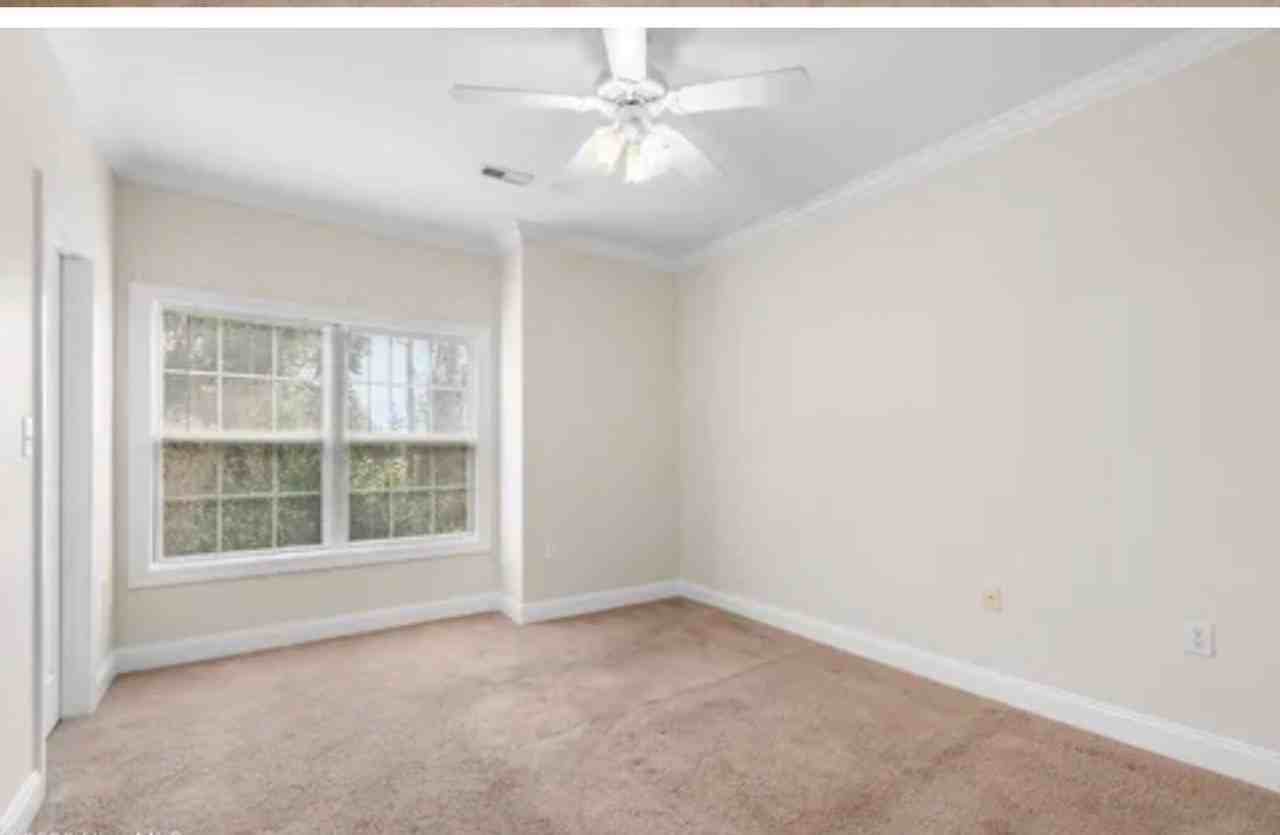 2025 Silvercrest Dr - Photo 7 of 9