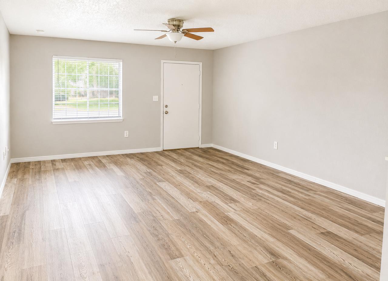 1275 Sylvia Ave - Photo 5 of 12