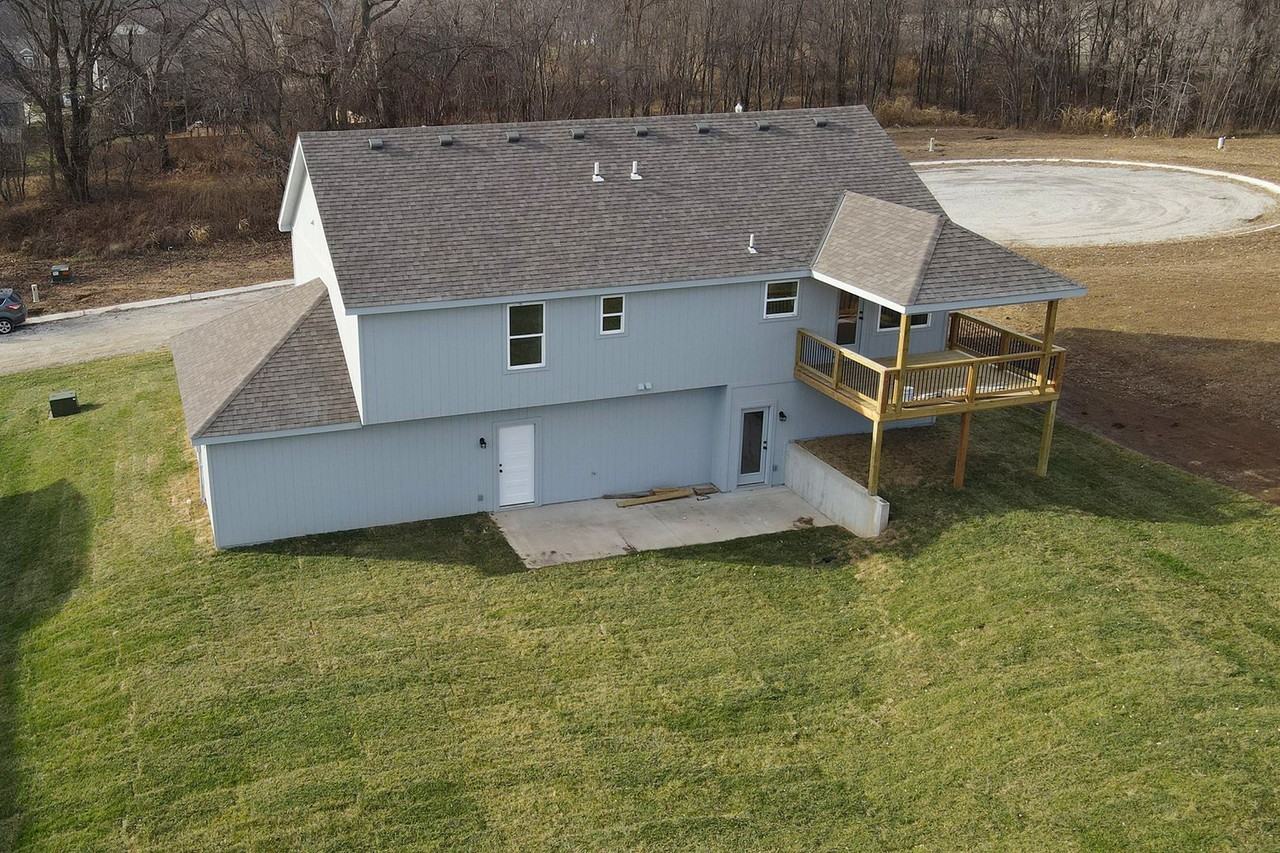 103 Sally Cir - Photo 3 of 26