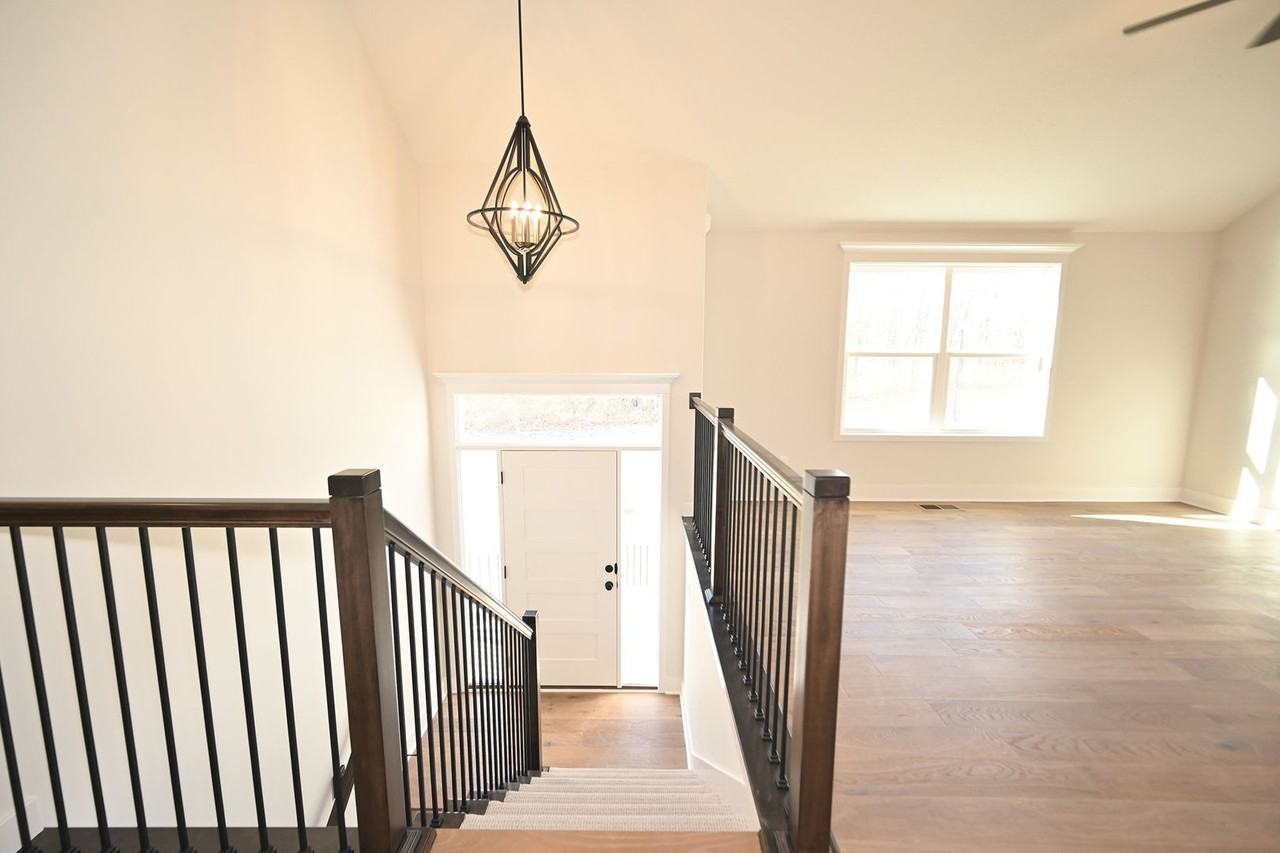 103 Sally Cir - Photo 4 of 26