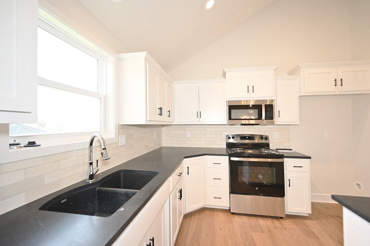 103 Sally Cir - Photo 7 of 26