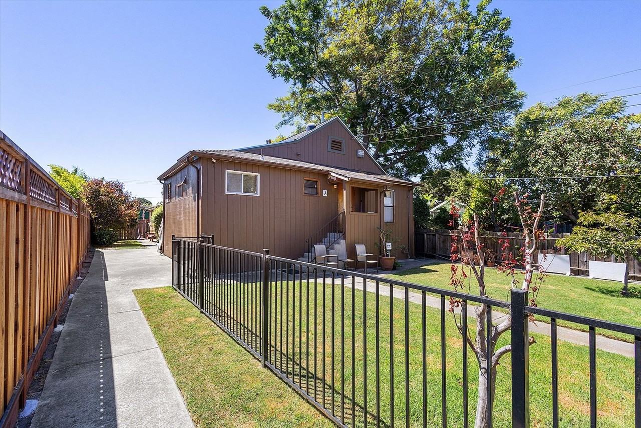 2510 Eagle Ave #C - Photo 4 of 16