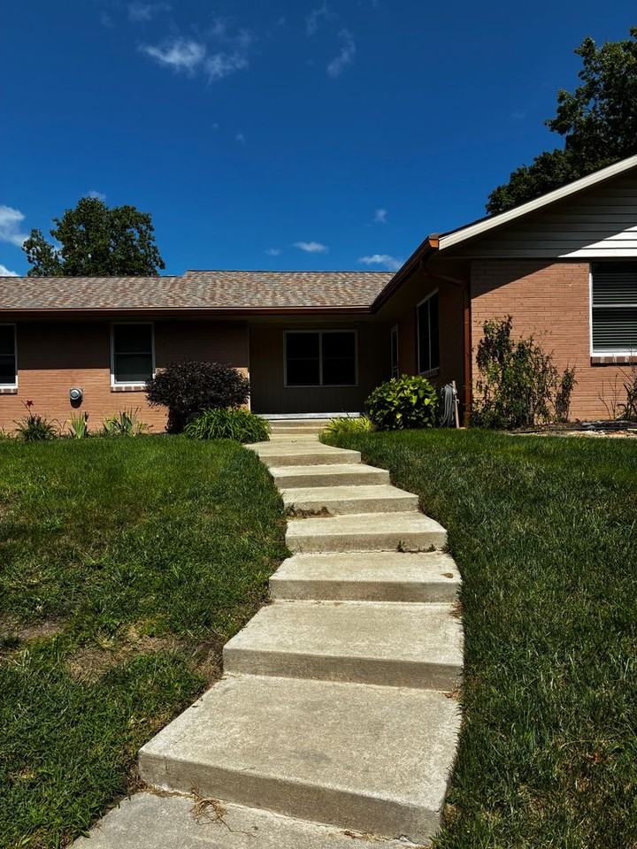 108 Creighton Rd - Photo 2 of 5