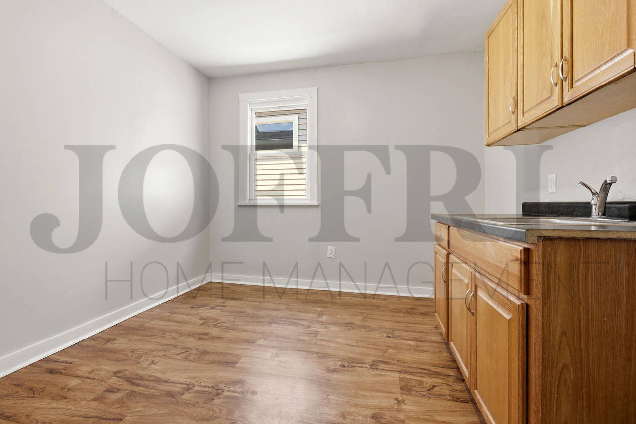 2182 W 29th St Frnt Up - Photo 6 of 11