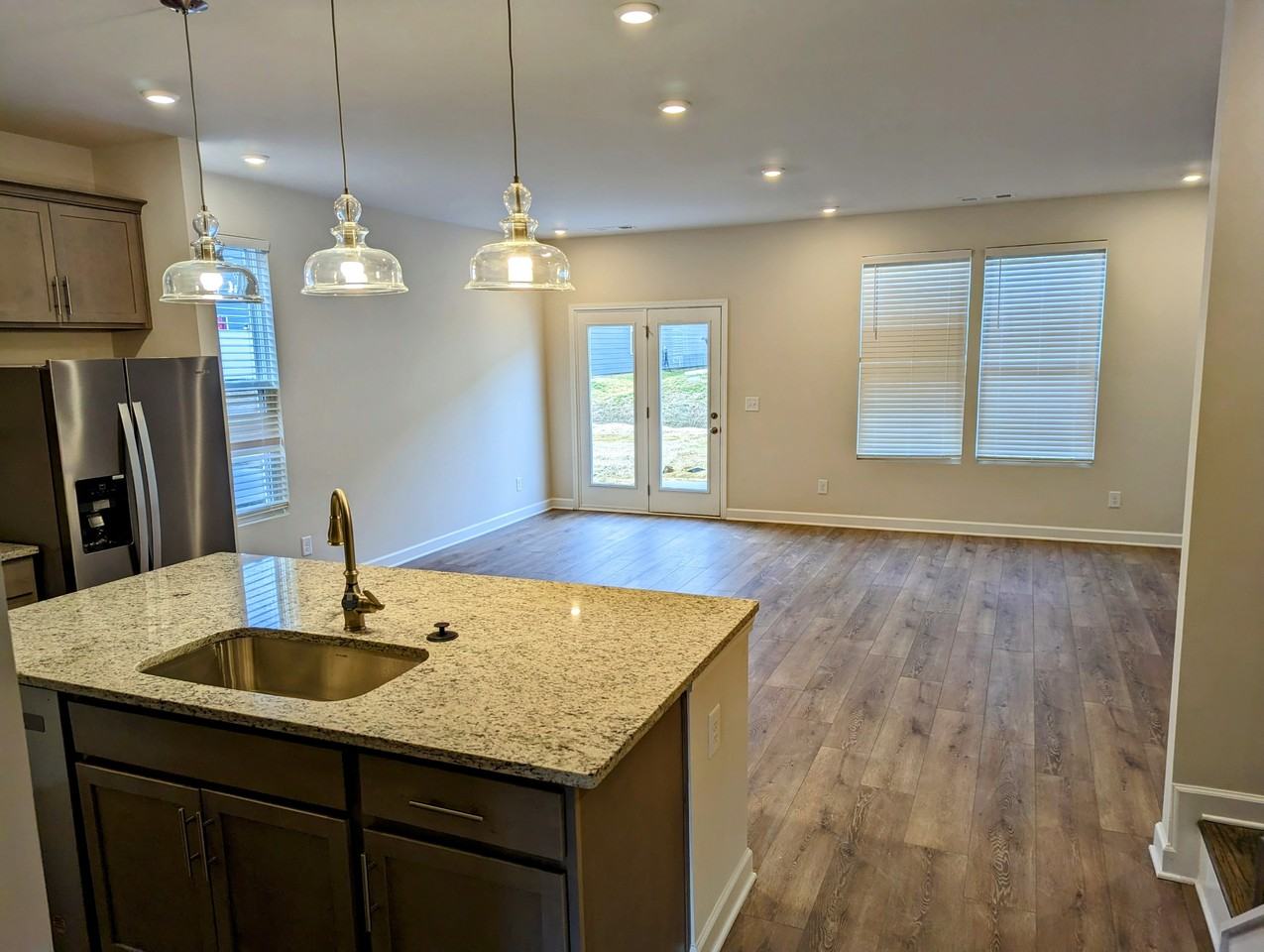 534 Medwyk Dr #534 - Photo 2 of 14