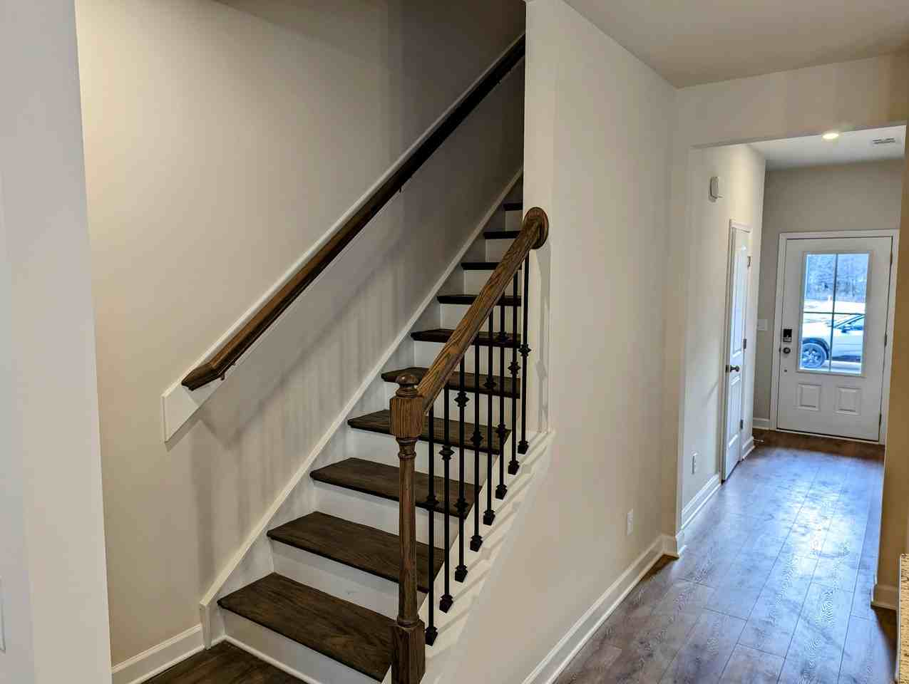 534 Medwyk Dr #534 - Photo 5 of 14