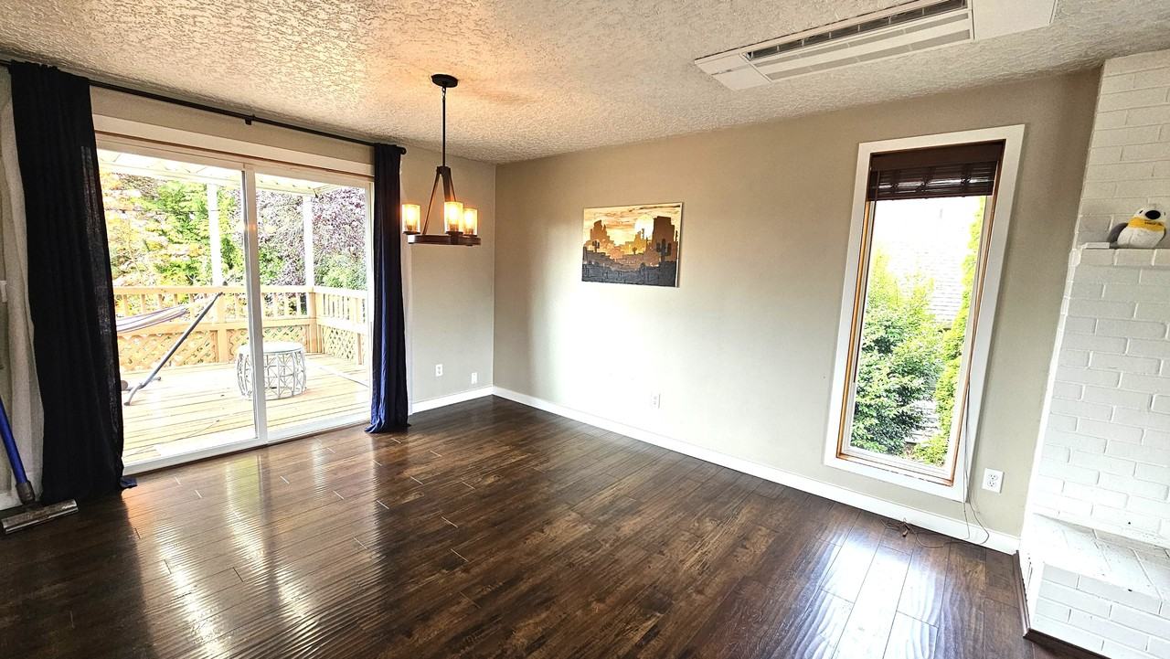 2521 Ne 47th St #1 - Photo 6 of 17