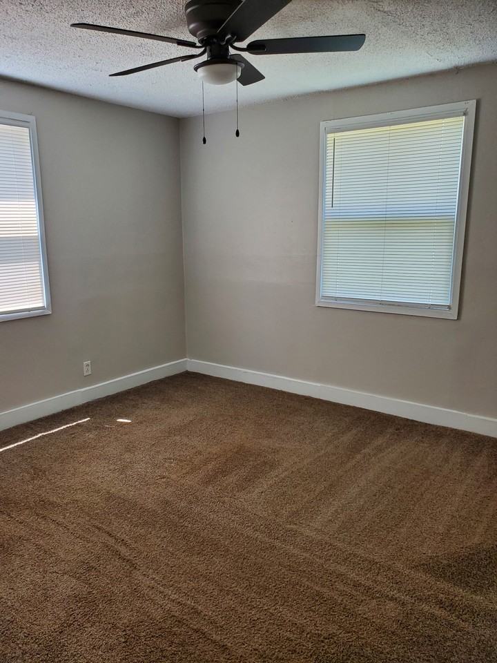 2233 2nd St S - Photo 2 of 8