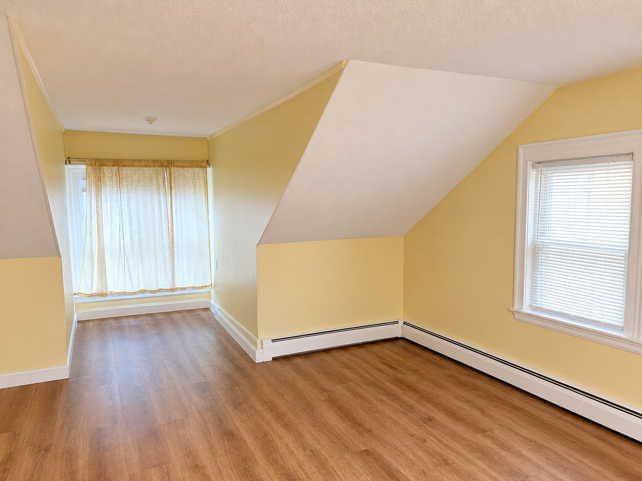 257 Lawrence St #6 - Photo 6 of 6