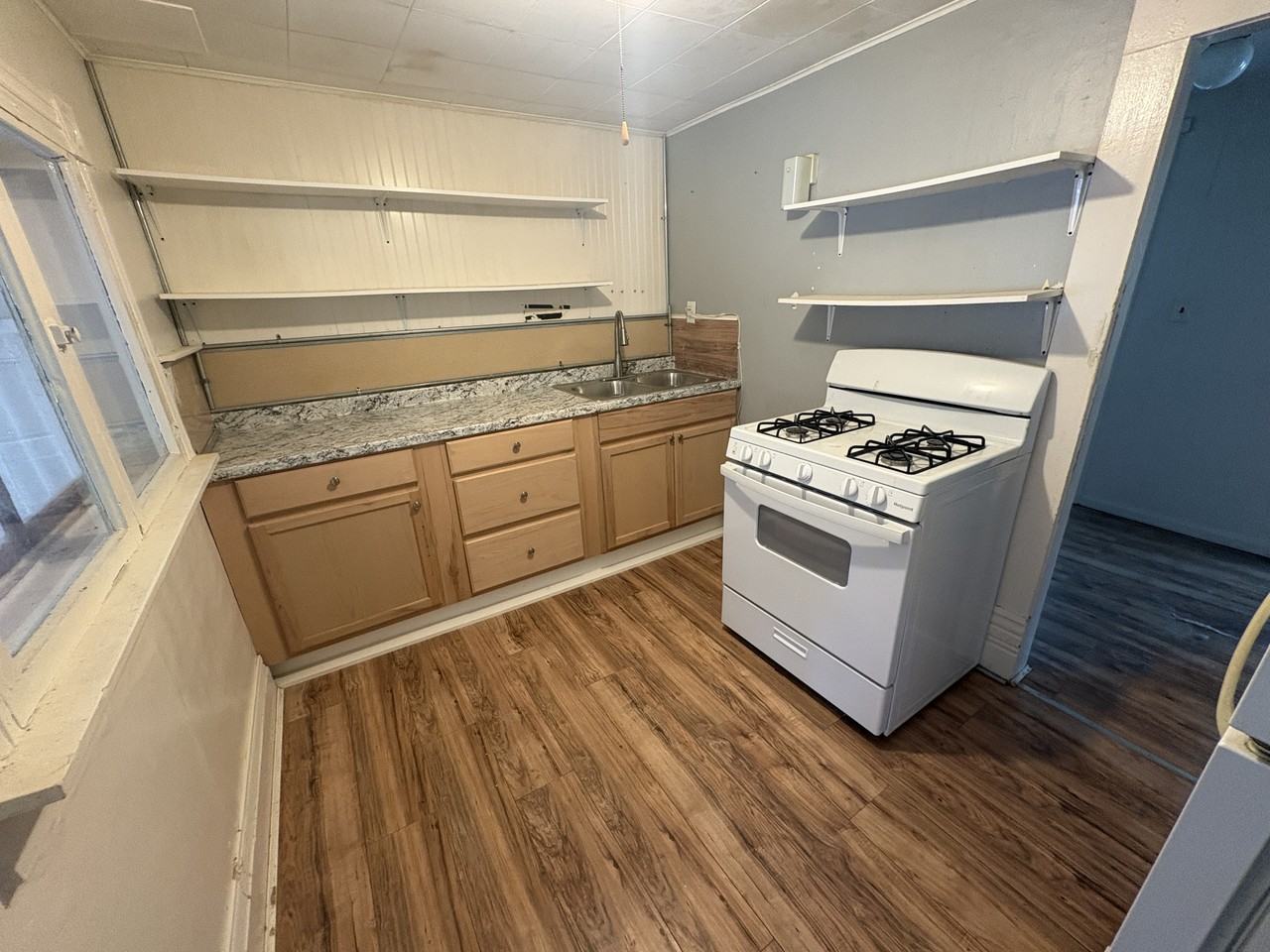 115 W State St #201