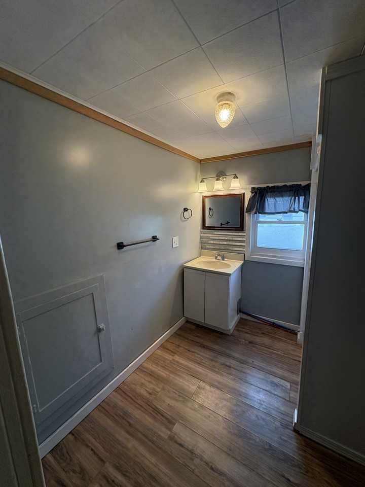 115 W State St #201 - Photo 3 of 14