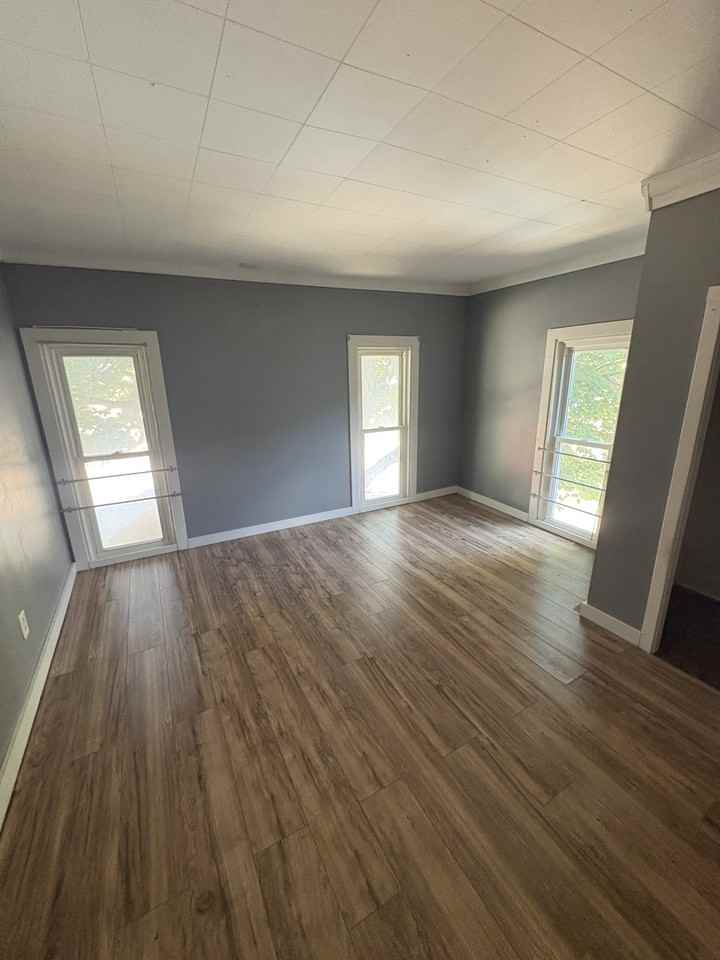 115 W State St #201 - Photo 7 of 14