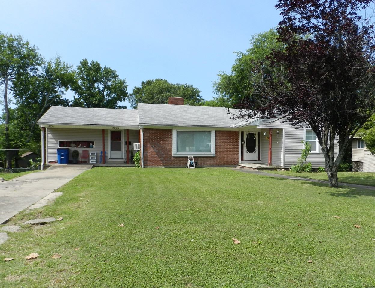 366 Goshen Ave #A - Photo 4 of 19