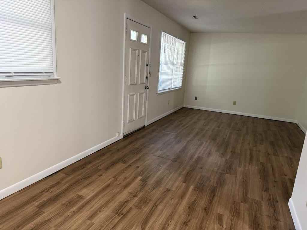 Apartment 2 - Photo 6 of 8