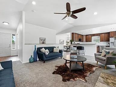 2525 50th Ave - Photo 5 of 11