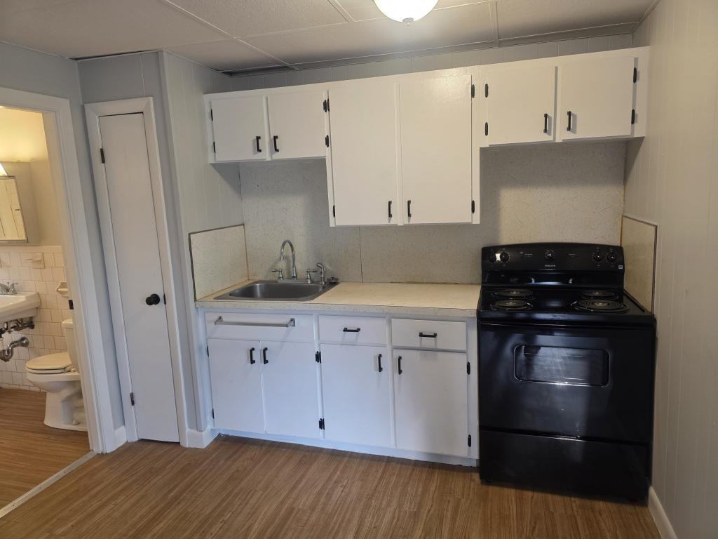224 Tripp St - Photo 2 of 12