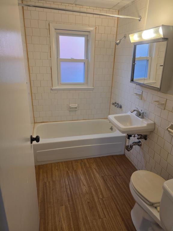 224 Tripp St - Photo 4 of 12