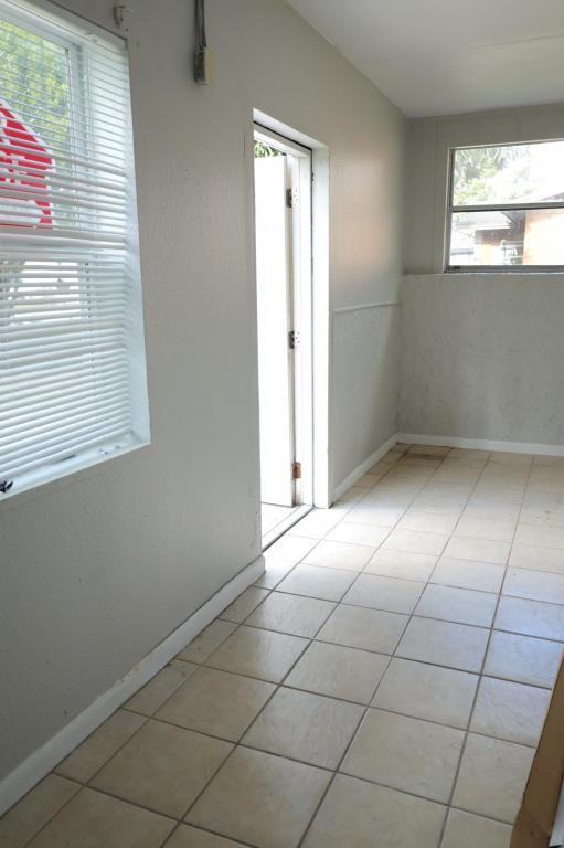 2921 Wheeler St - Photo 7 of 29