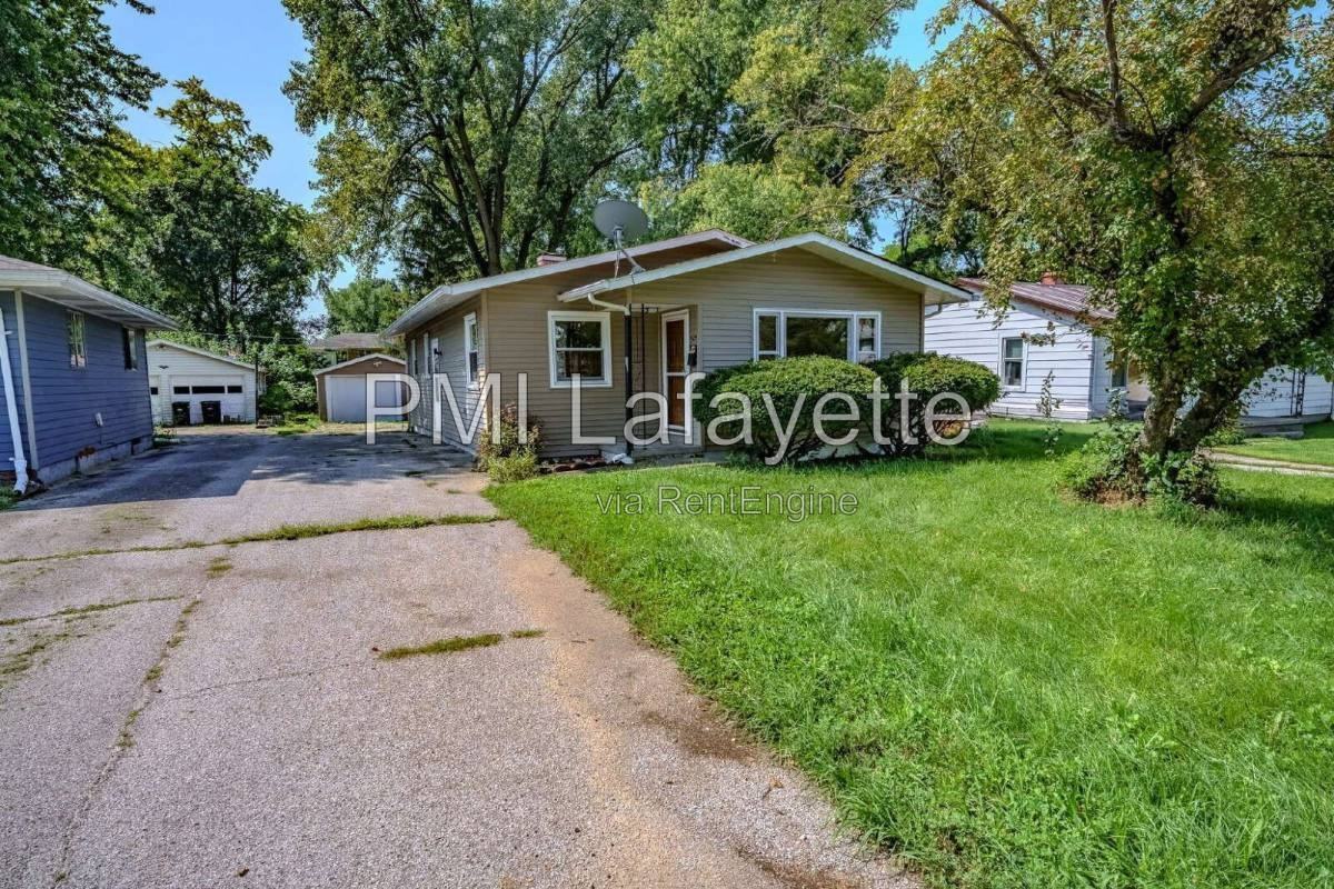 1507 Center St - Photo 2 of 10