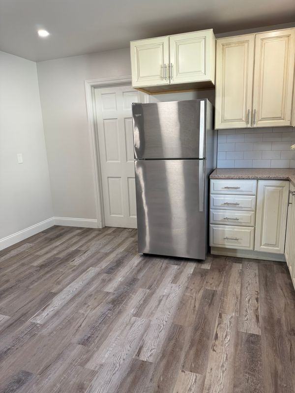 146 French St - Photo 7 of 9