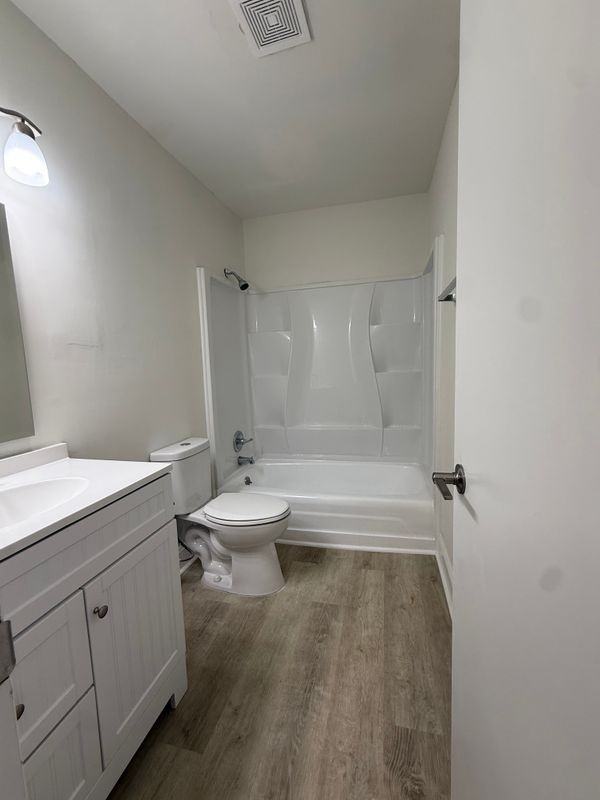 1177 Boulevard - Photo 6 of 15
