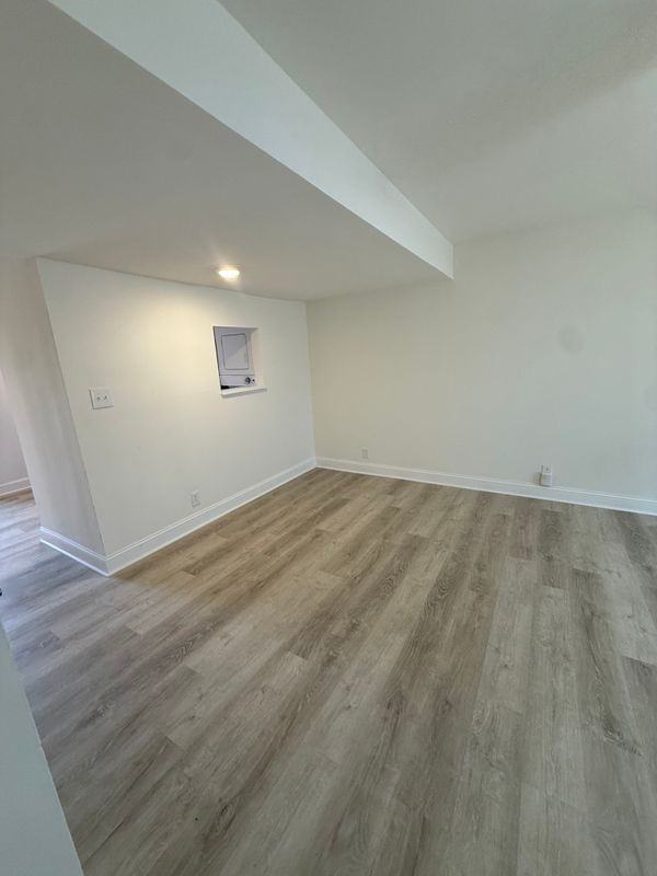 1177 Boulevard - Photo 7 of 15
