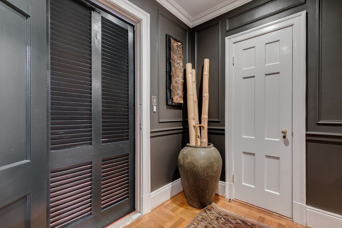 5621 Cary Street Rd - Photo 4 of 44