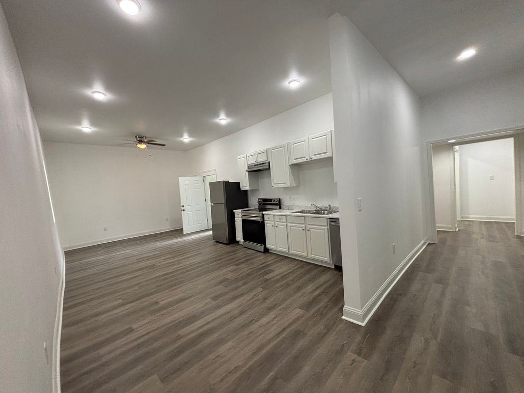 4032 N Miro St - Photo 5 of 11