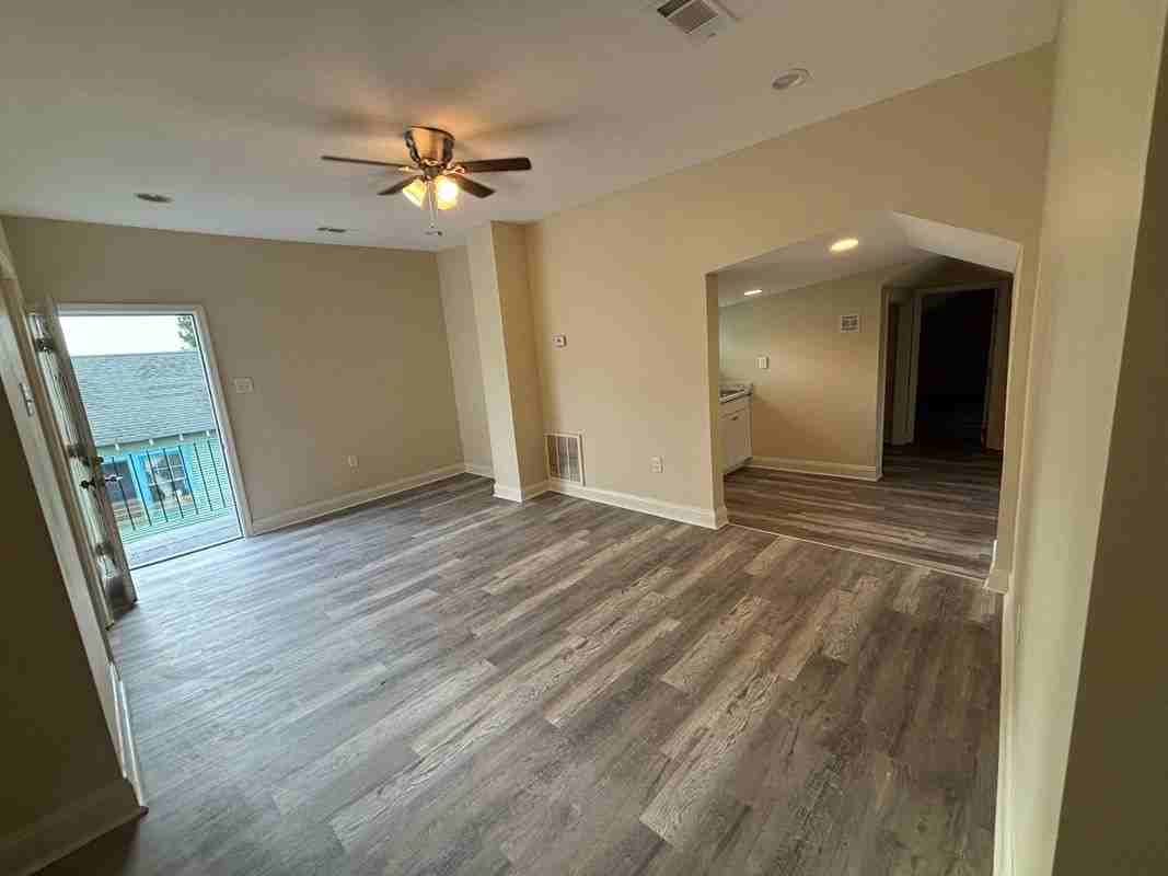 4032 N Miro St - Photo 2 of 20