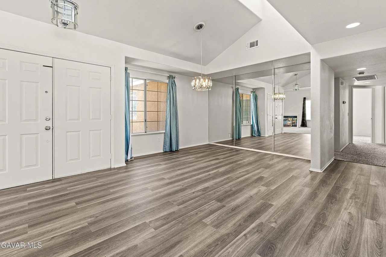 6118 Quail Way - Photo 4 of 20