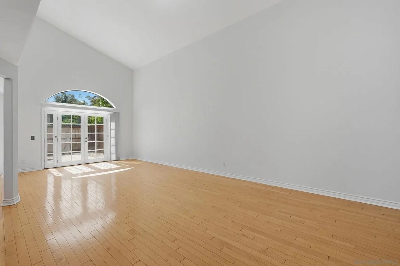 3511 Milford Pl - Photo 3 of 10