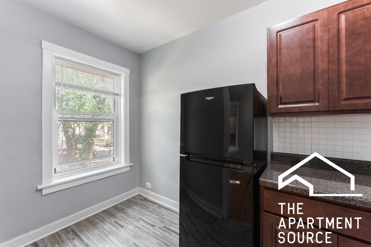 4608 N Beacon St #1C - Photo 2 of 7