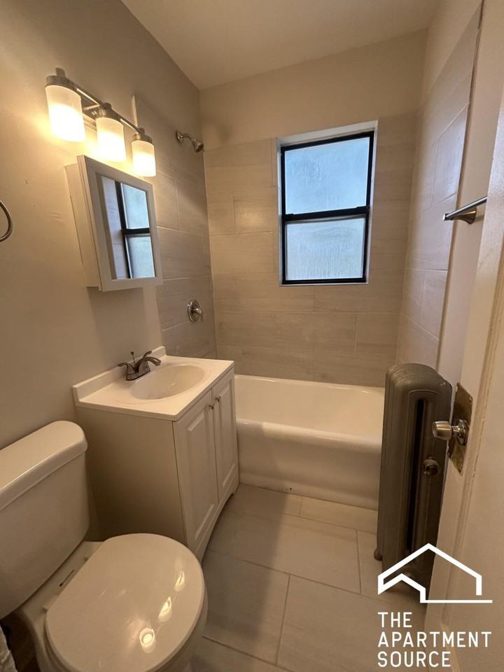 6959 S Paxton Ave #3A - Photo 6 of 12