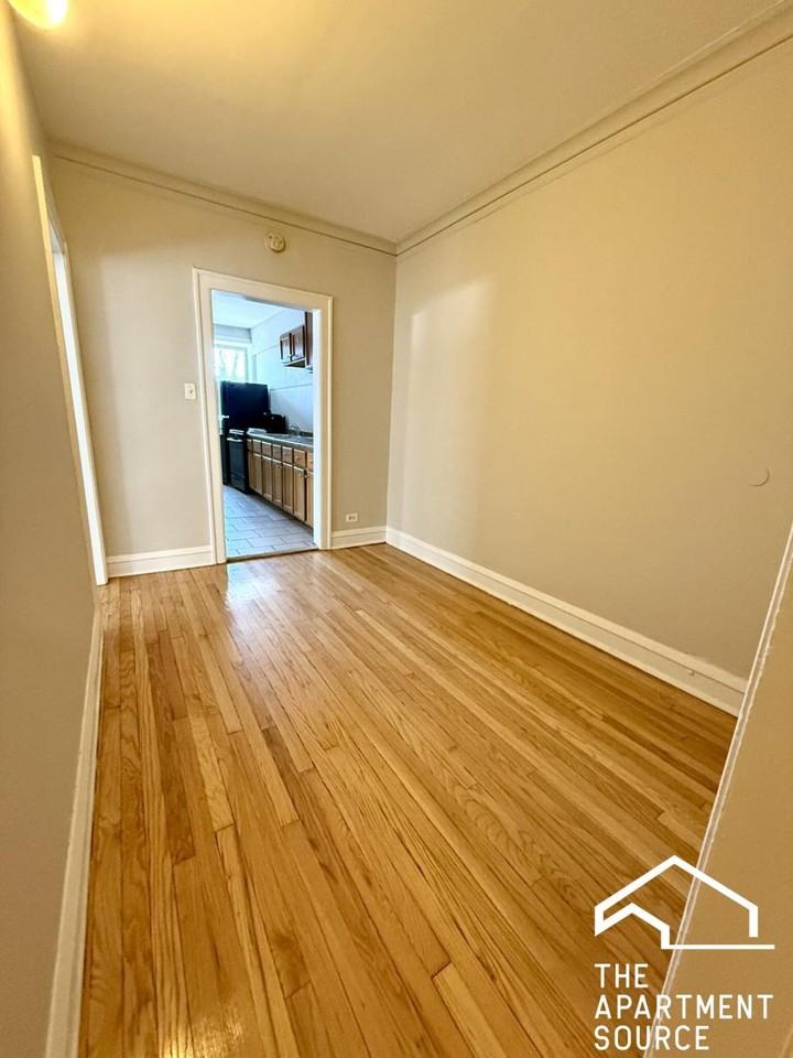 2217 E 69th St #3 - Photo 7 of 14